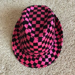 Fun party hat that lights up